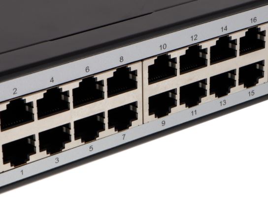 Nexxt NAXOS1600R Switch - 16 Ports / Fast Ethernet / Black